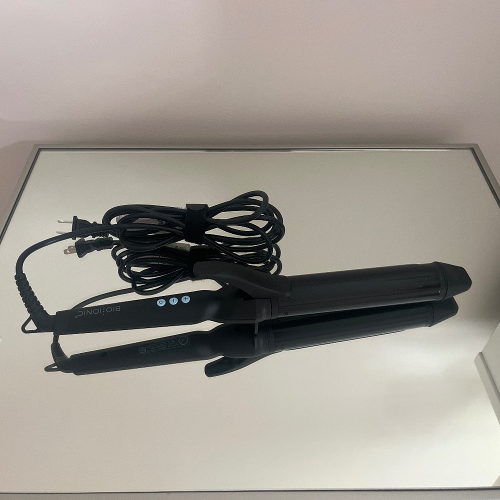 Bio ionic long barrel 1.5 hair curler